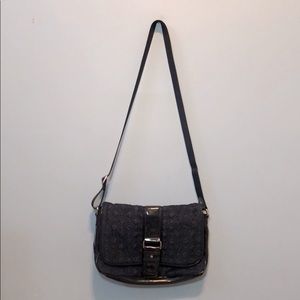 Last Chance Vera Bradley crossbody pocketbook